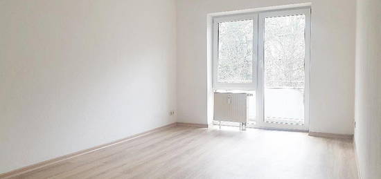 Sehr schöne 2 Raum Wohnung mit Balkon