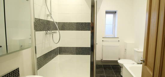 2 bed flat to rent