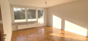 ** Helle 2-Zimmerwohnung mit Balkon und Tiefgaragenstellplatz **