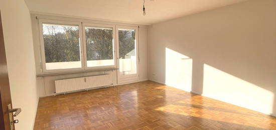 ** Helle 2-Zimmerwohnung mit Balkon und Tiefgaragenstellplatz **