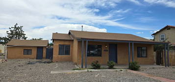 1109 Woodland Ave NW, Albuquerque, NM 87107