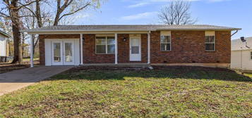 409 Rueter St, Park Hills, MO 63601