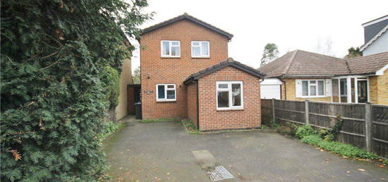 5 bed detached house to rent