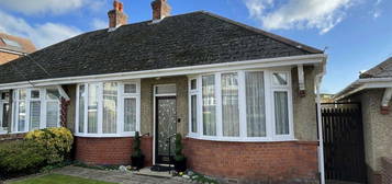 2 bedroom semi-detached bungalow for sale