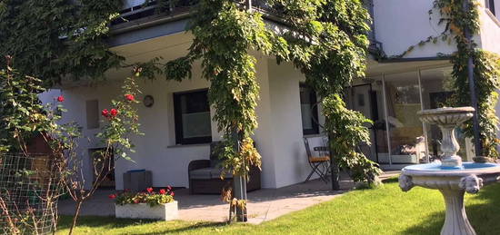 Möbilierte 2 Zimmerwohnung mit Terrasse in Kelkheim Eppenhain