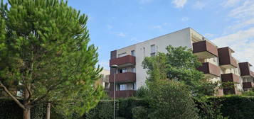 AUCAMVILLE - T2 avec terrasse, jardin et parking