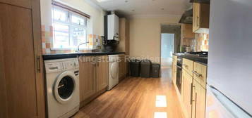 6 bedroom terraced house