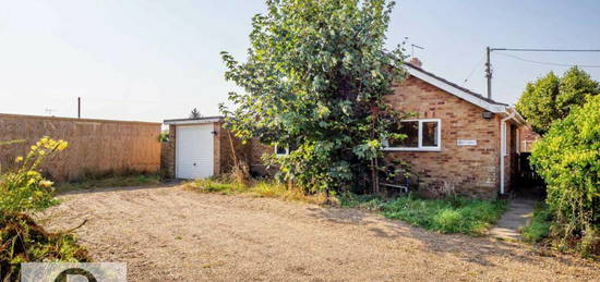 2 bedroom detached bungalow for sale