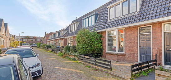 Bosboomstraat 24