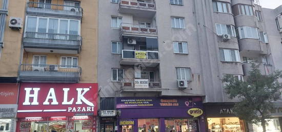 EFELER MAH. MERKEZDE , ARAKAT , KAPALI MUTFAK 3+1 SATILIK DAİRE