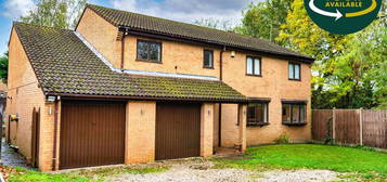 Detached house for sale in Tynedale Close, Oadby, Leicester LE2