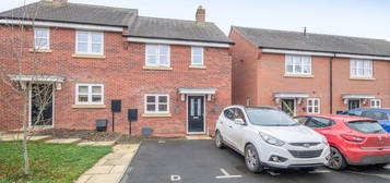 3 bedroom semi-detached house for sale