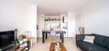 Appartement T2 de 37m2+balcon Normes BBC bon DPE, Libre d'occupation, Résidence principale ou Locatif