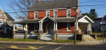 112 W Main St, Silverdale, PA 18962