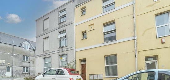 Flat to rent in Waterloo Street, Greenbank, Plymouth PL4