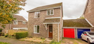 3 bedroom semi-detached house to rent