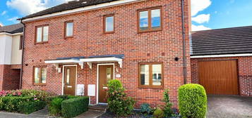 3 bed semi-detached house for sale