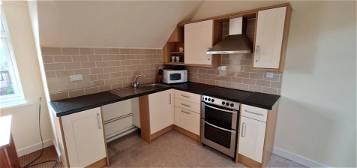 Flat to rent in Ashbourne Road, Leek ST13