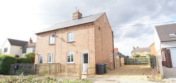 2 bedroom semi-detached house