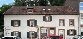 Historisches Einfamilienhaus mit Einliegerwohnung in Saarbrücken - St. Arnual