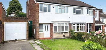 3 bedroom semi-detached house to rent