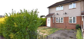 Maisonette for sale in Rose Lane, Romford RM6