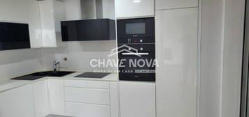 T3 c/ 2 Lugares de Garagem em Gondomar