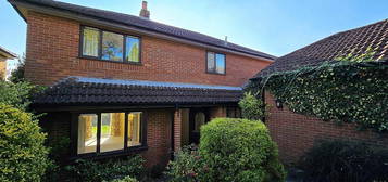 2 bedroom detached house for sale