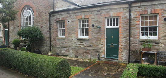 2 bedroom terraced house