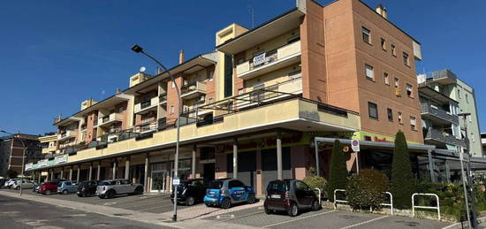 Trilocale in vendita in via G.B.Pergolesi, 1