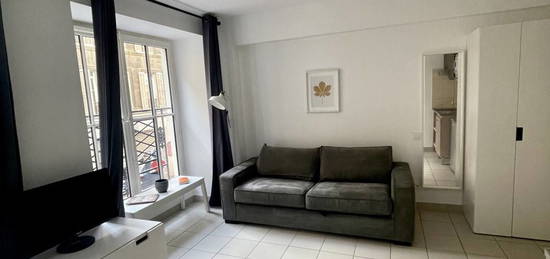 Studio meublé  à louer, 1 pièce, 21 m², Étage 1/–