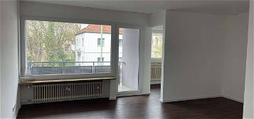 Attraktive sanierte 1-Zimmer-Wohnung mit Bettnische und Balkon in Pasing, München