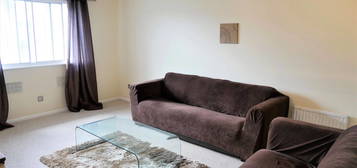 2 bed flat to rent