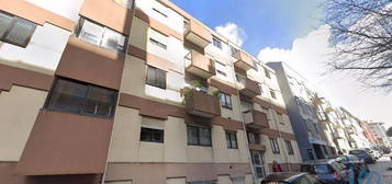 Apartamento T2 em Lordelo Do Ouro E Massarelos de 85,00 m2