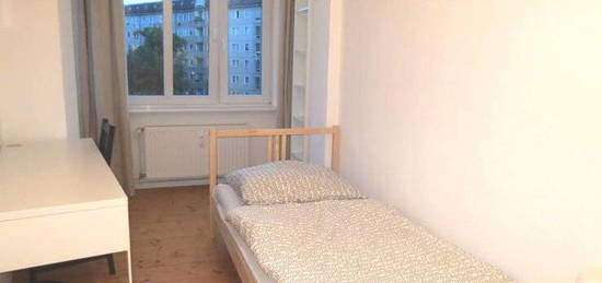 Private Room in Prenzlauer Berg, Berlin