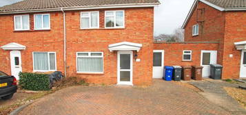 2 bed semi-detached house to rent