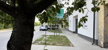 Kiadó téglalakás, albérlet, Esztergomban 160 E Ft / hó