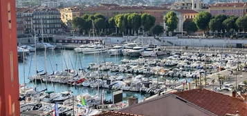 Port de Nice, vente appartement 2 pièces rénové, vue Port