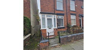 End terrace house to rent in Cheetham Hill Road, Dukinfield SK16