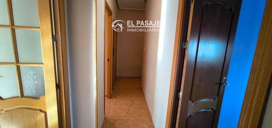 Piso en venta en calle Maestro Alfredo Martos