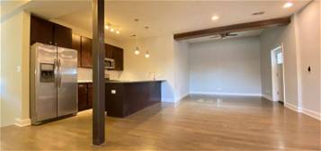 2657 W Luther St #1W, Chicago, IL 60608