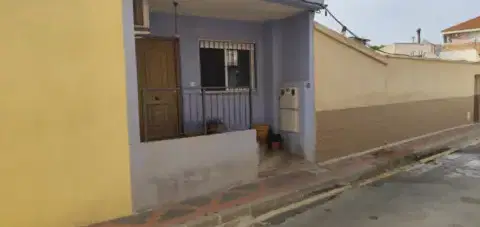 Casa en calle de las Gardenias