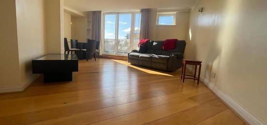 2 bed flat to rent