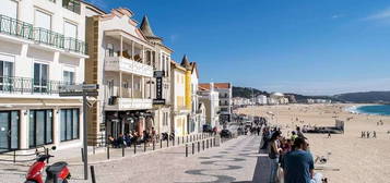 Nazaré / Zona Capitania / T1+3 duplex.