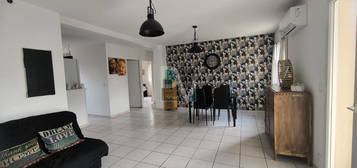 VILLELONGUE-DELS-MONTS Appartement T3 rdc  + 2 places de par