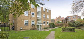 Flat to rent in Clifton Court, Cherrywood Drive, Putney SW15