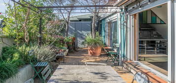 Duplex en dernier étage avec terrasse plein ciel