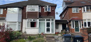 3 bed semi-detached house for sale