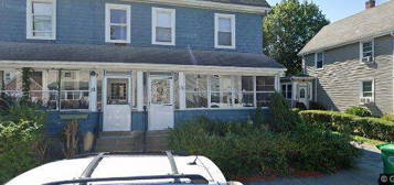 14 Lincoln Rd, Newton, MA 02458