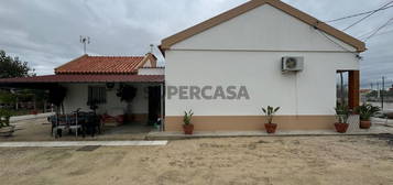 Moradia V3 - Adega - Garagem- Terreno 10.000m2 - Foros de Salvaterra - 333.000€